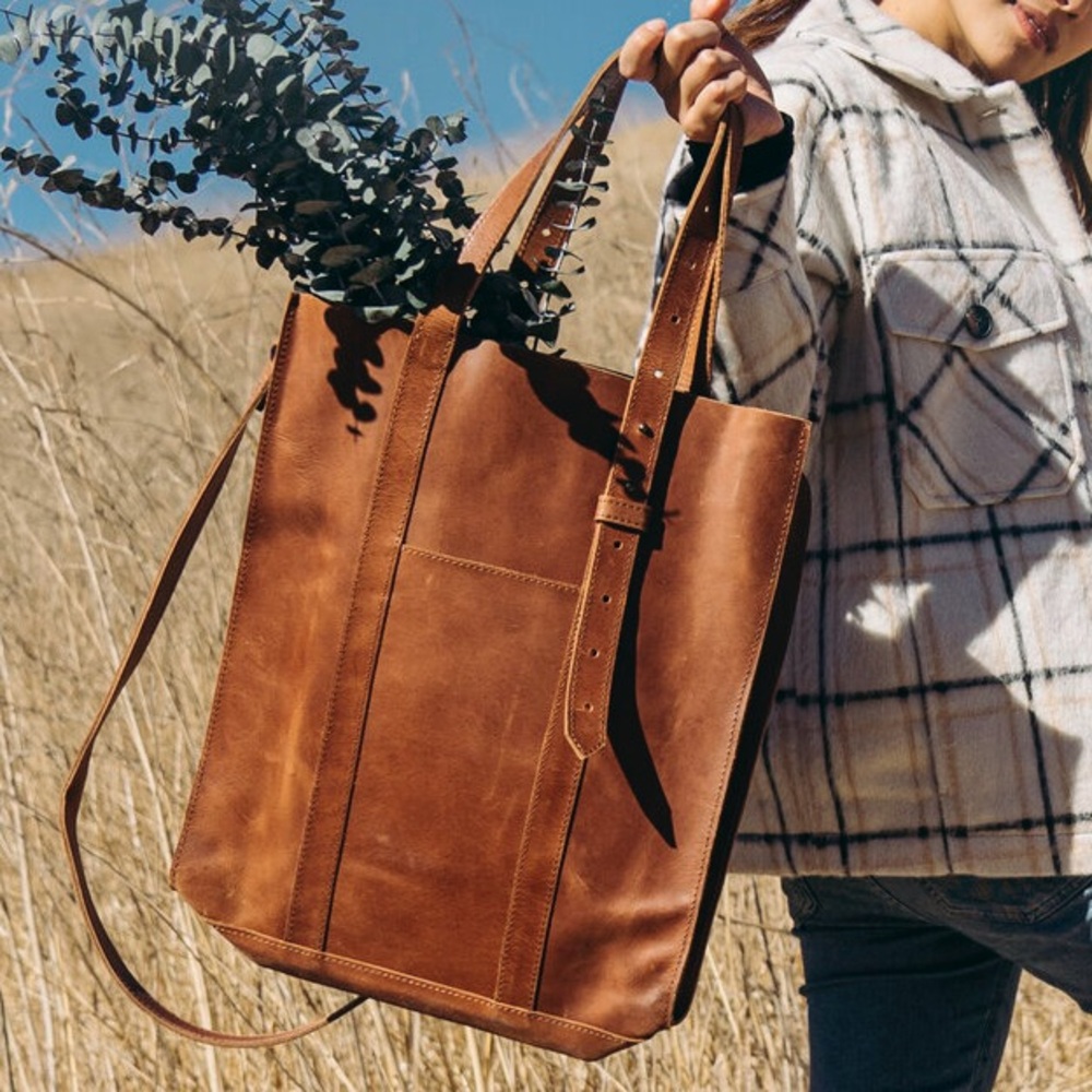 NWT Able Elsabet Adjustable Tote in Whiskey